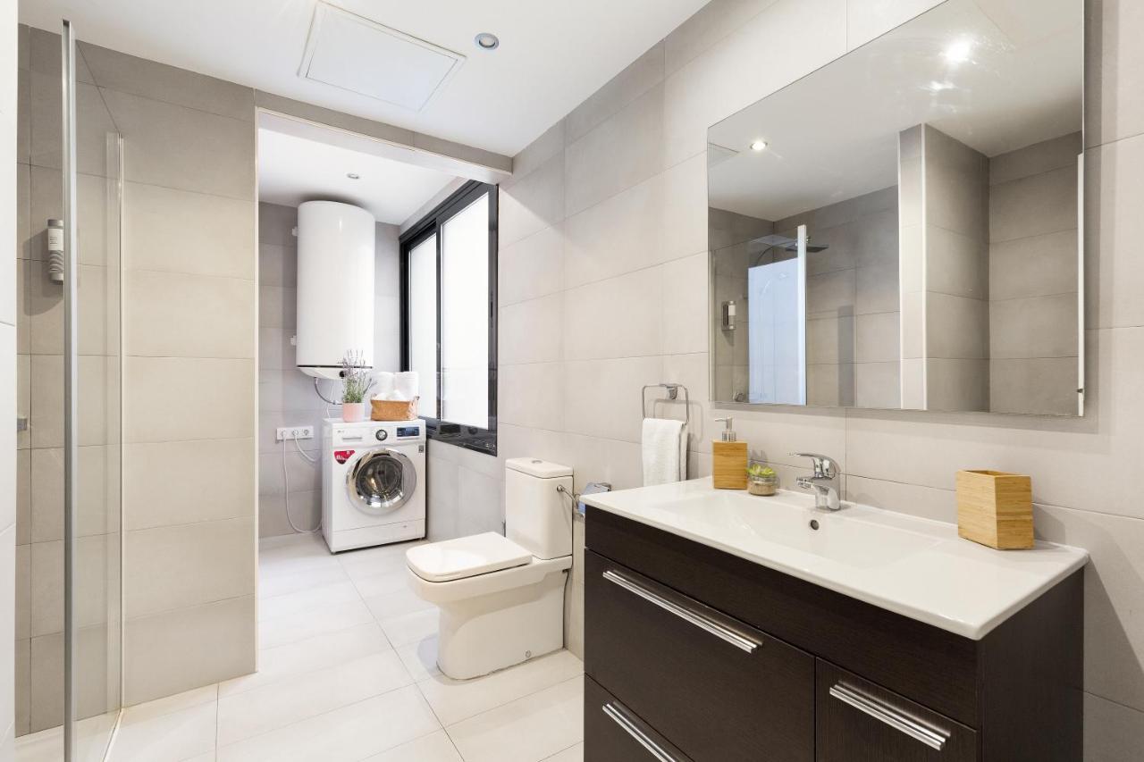 Modern Catalan Apartments By Olala Homes L'Hospitalet de Llobregat Exterior photo